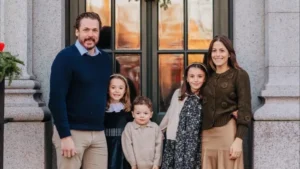 Lara Roche Cancer-GoFundMe, Milton Massachusetts, Obituary: Beloved Wife And Mother Died Of Stage 4 Cancer